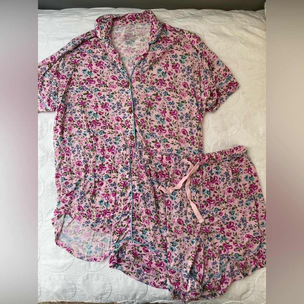 Women's Pink Floral Short Pajama Set - Soft Sleep Top & Shorts
